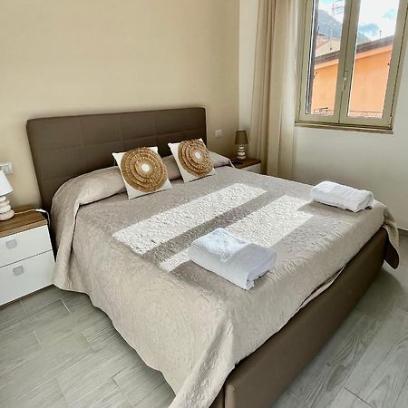 La Dependance Aparthotel Шилла Экстерьер фото